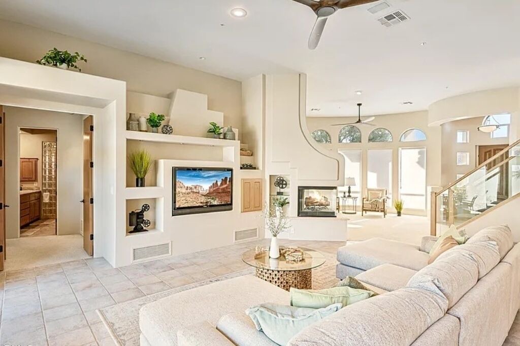 Photo of Livingroom in North Scottsdale