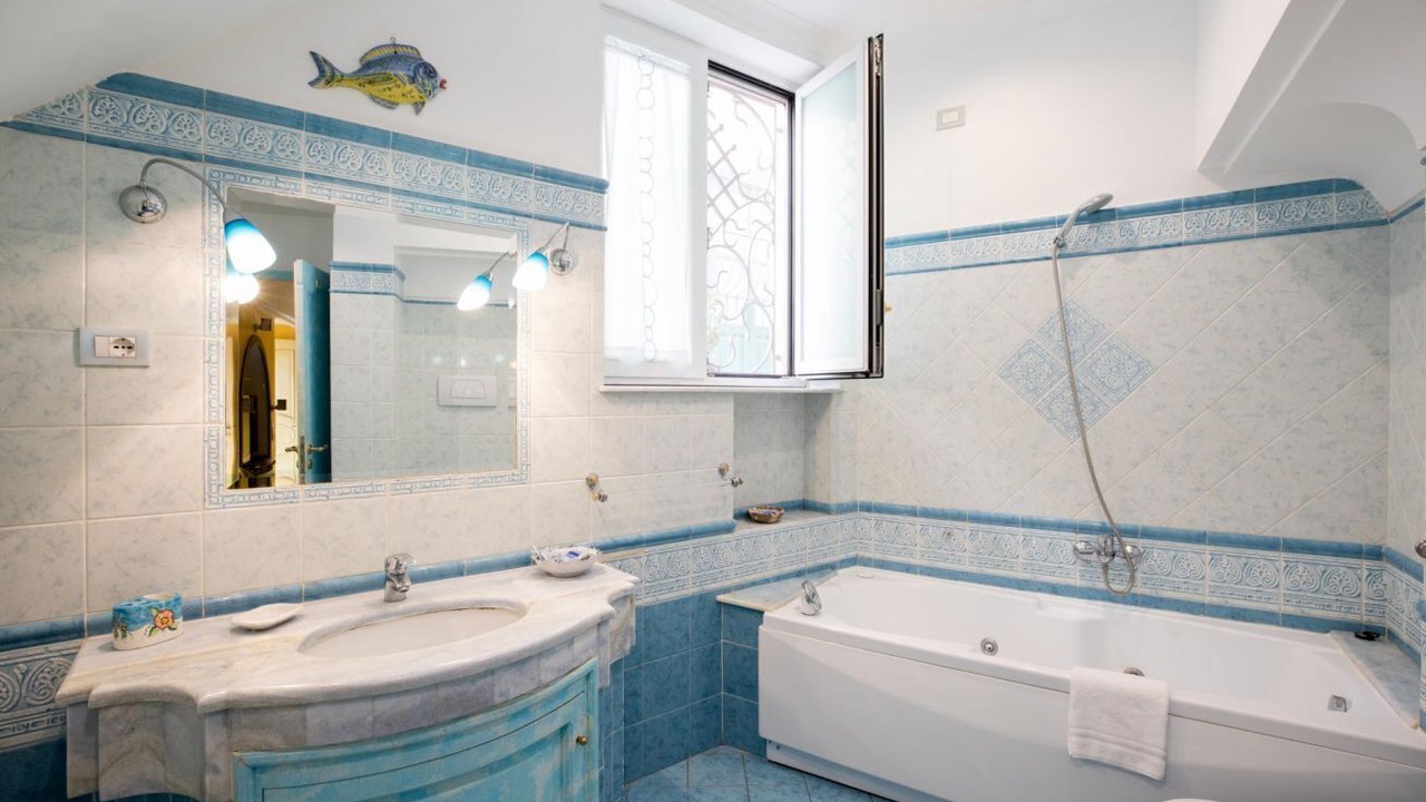 Photo of Bathroom in Chiesa Nuova