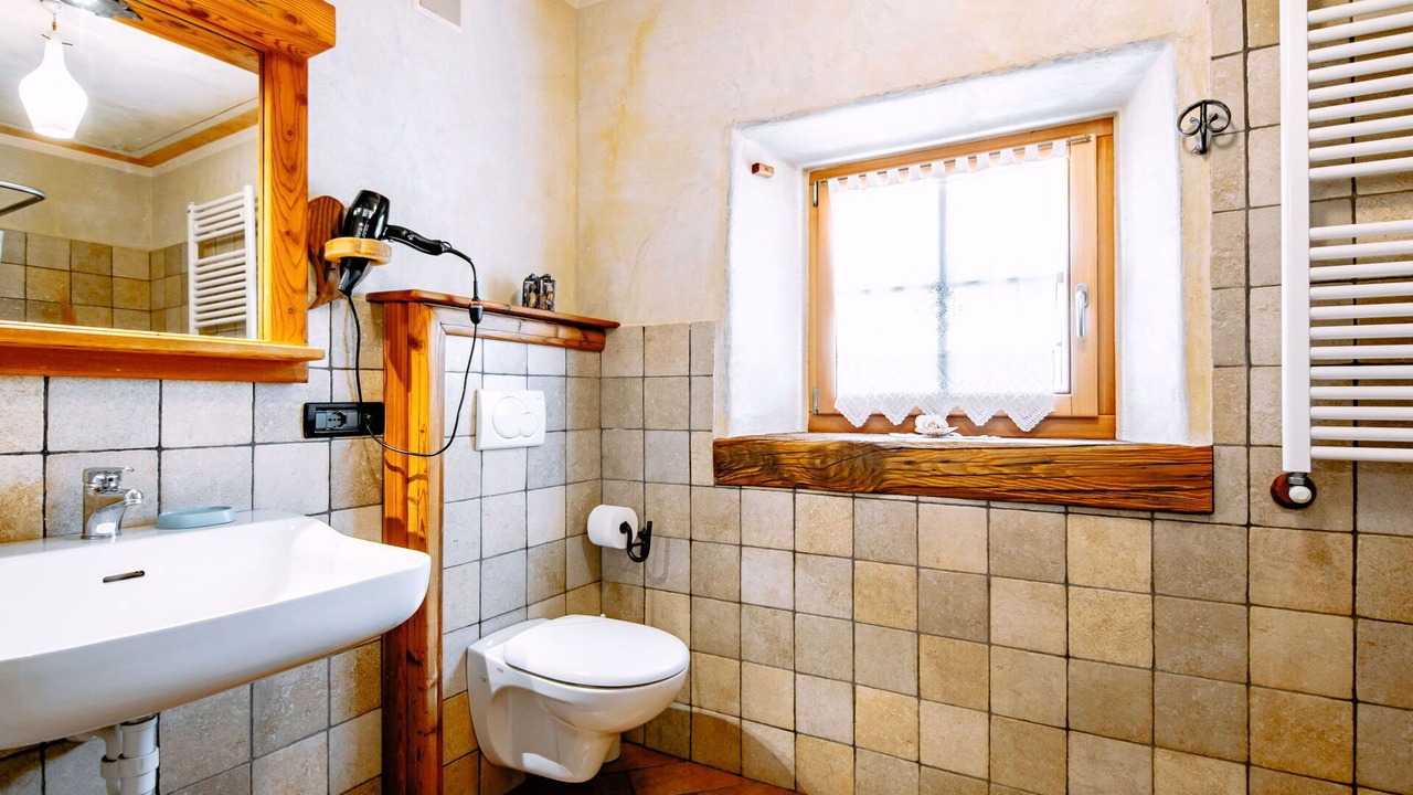 Photo of Bathroom in Coredo