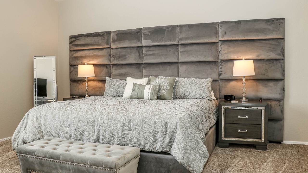 Photo of Bedroom in Val Vista Lakes