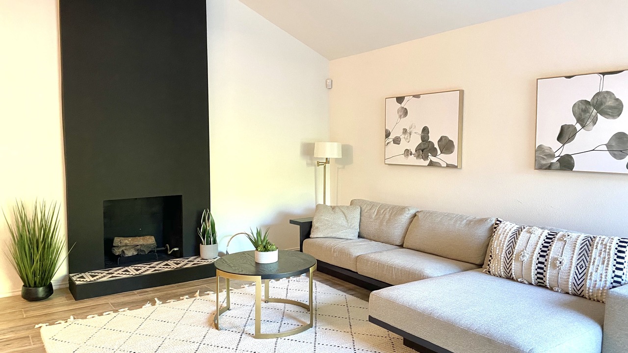 Photo of Livingroom in Litchfield Park