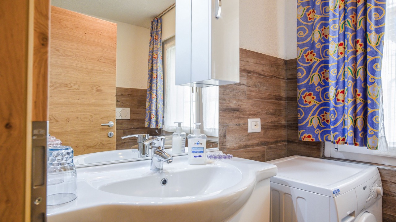 Photo of Bathroom in San Giovanni di Fassa