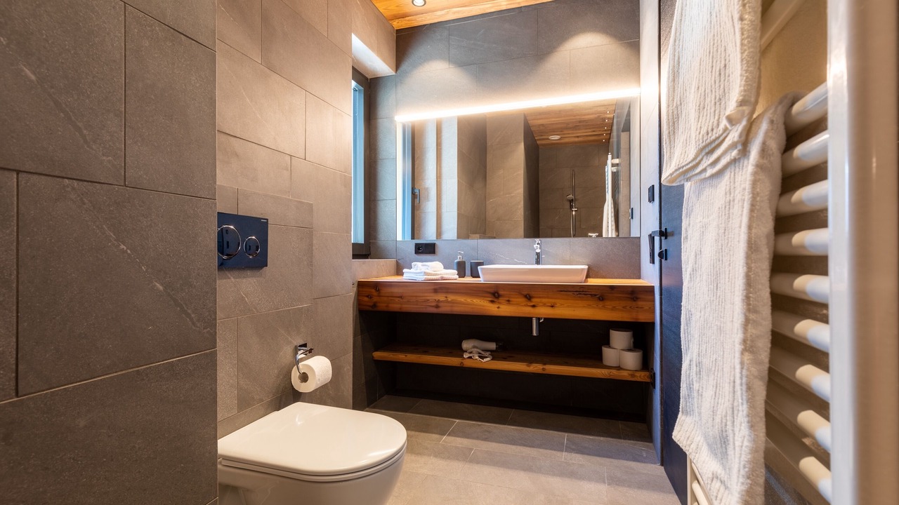 Photo of Bathroom in Postal