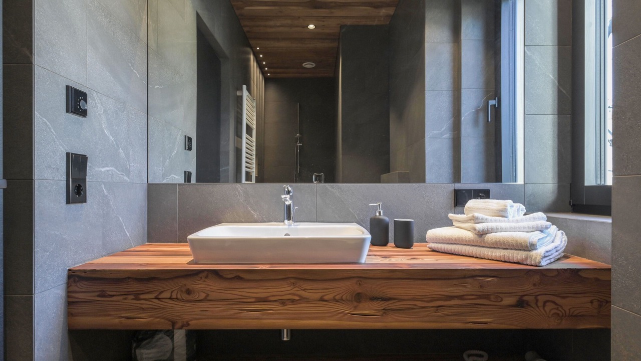 Photo of Bathroom in Postal