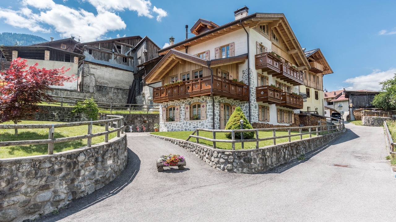 Photo of Outdoor in Almazzago