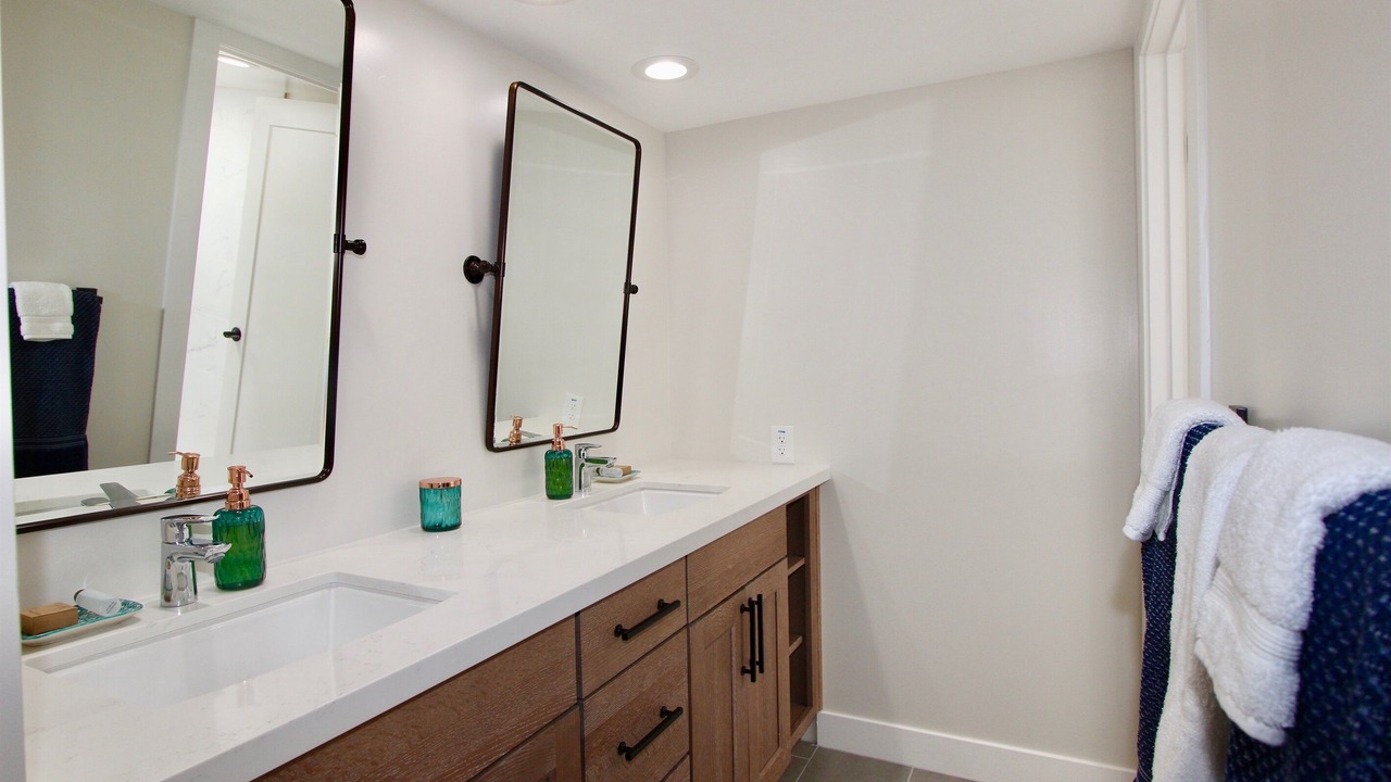 Photo of Bathroom in Biltmore Courts