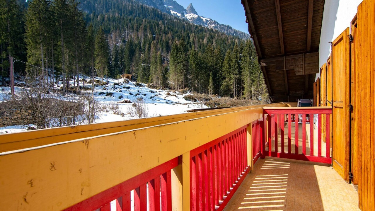 Photo of Outdoor in Alba