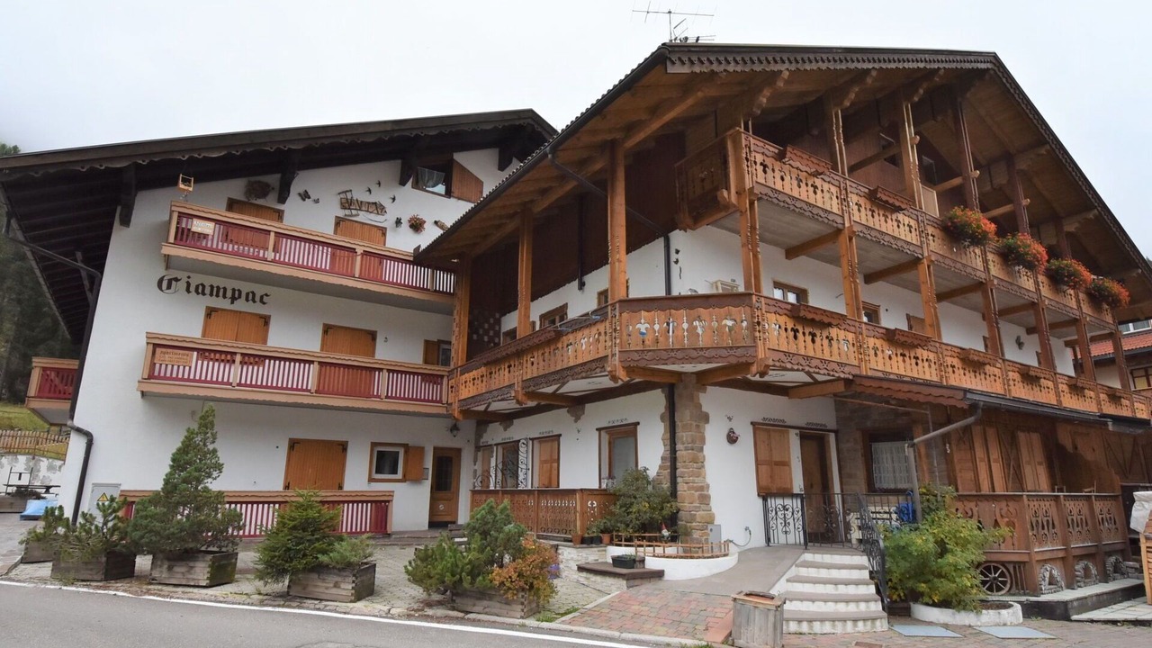 Photo of Others in Alba