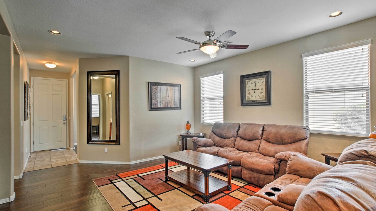 Photo of Livingroom in Gilbert