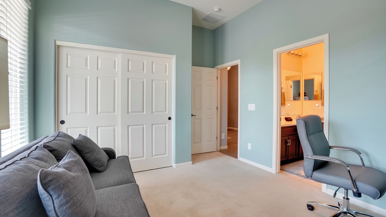 Photo of Livingroom in Palm Valley