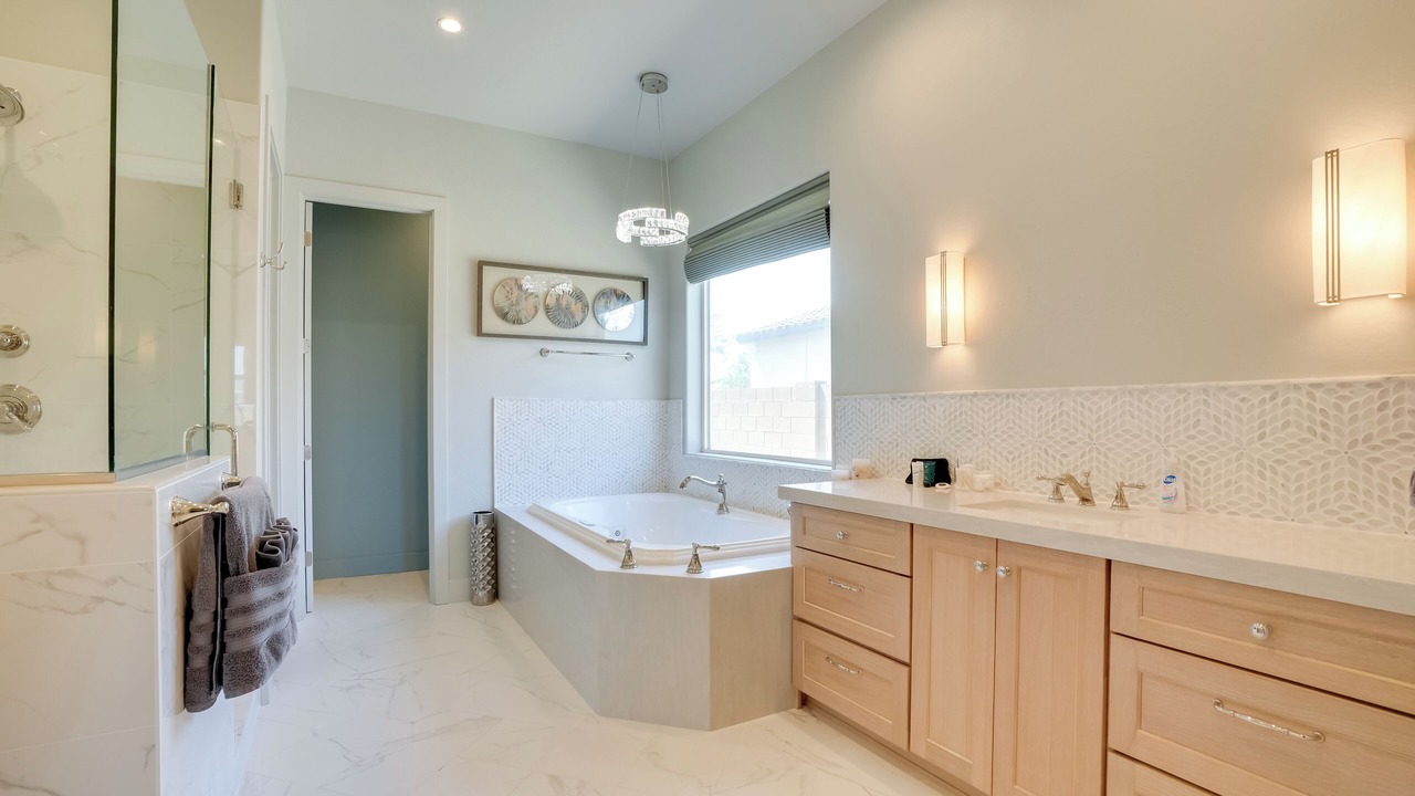 Photo of Bathroom in Palm Valley