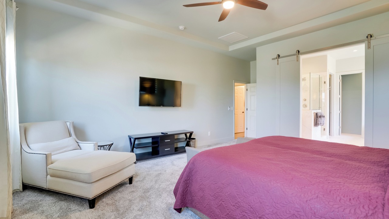 Photo of Bedroom in Palm Valley