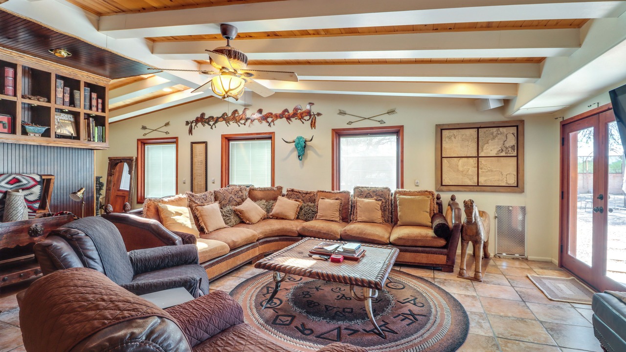 Photo of Livingroom in Tucson