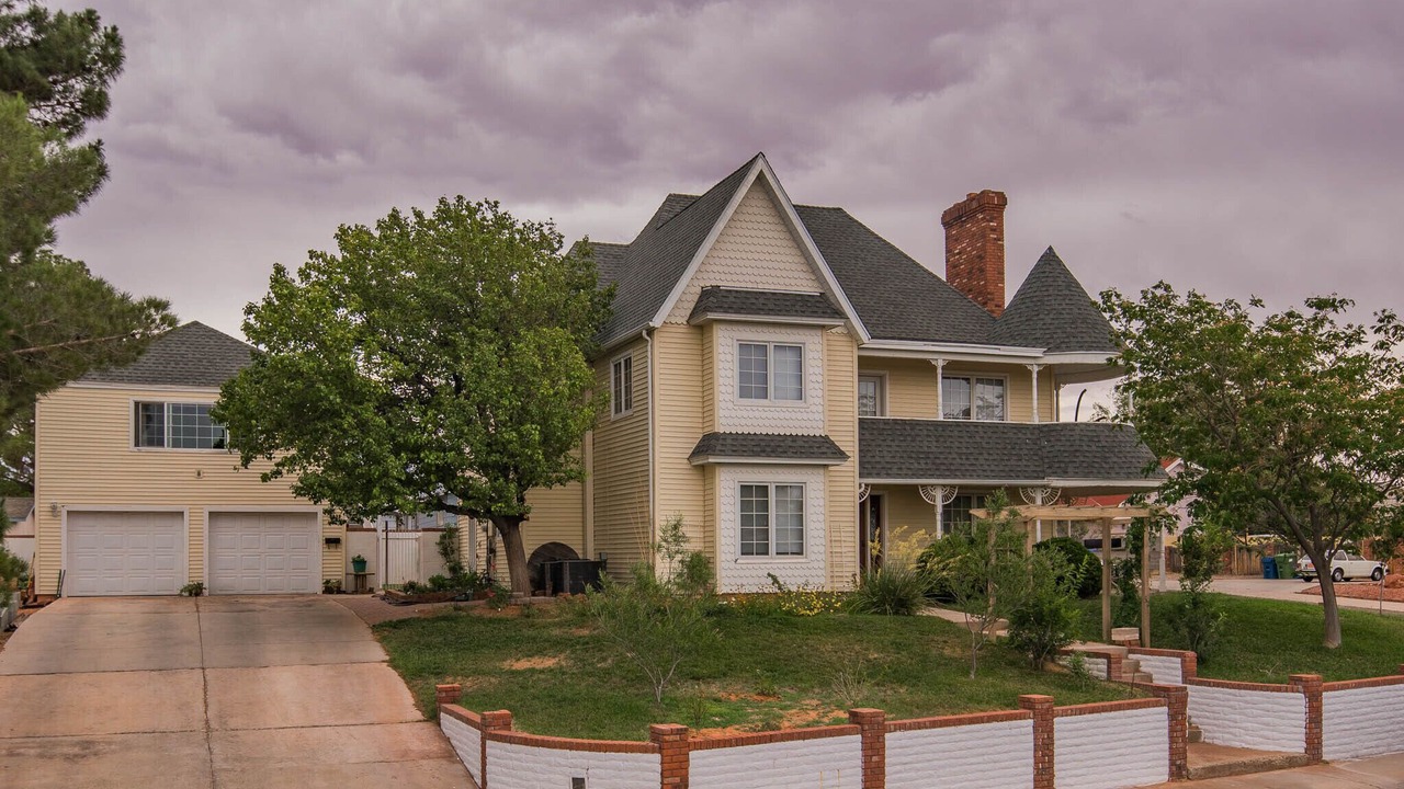 Photo of Outdoor in Page