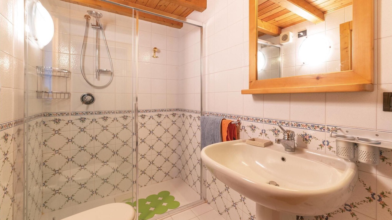 Photo of Bathroom in Peio