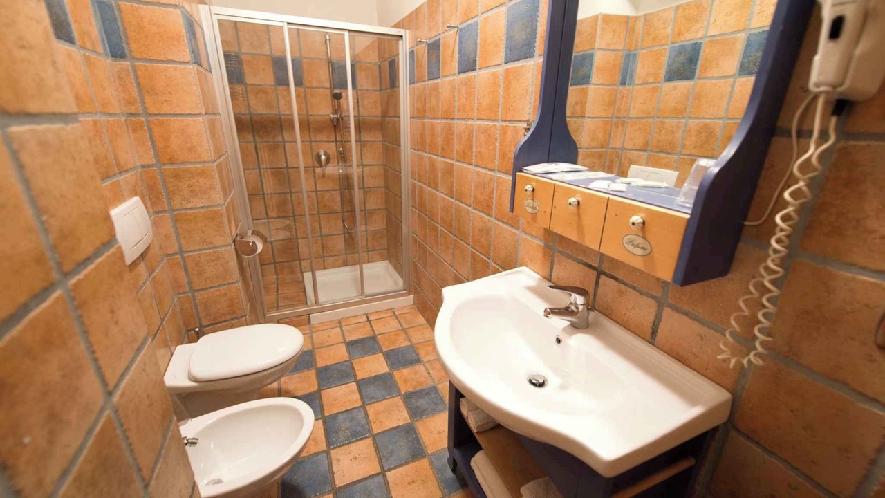 Photo of Bathroom in Arco