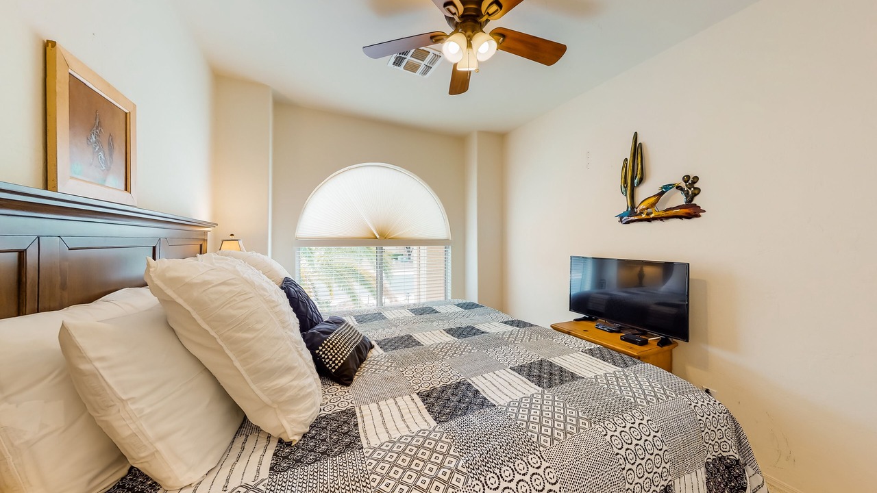 Photo of Bedroom in Oro Valley