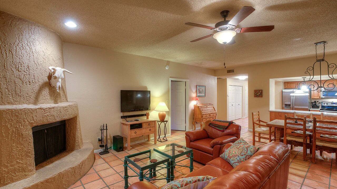 Photo of Livingroom in South Scottsdale