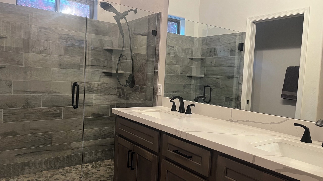 Photo of Bathroom in Pinetop