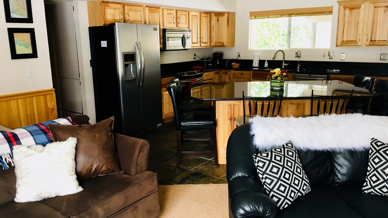 Photo of Livingroom in Pinetop