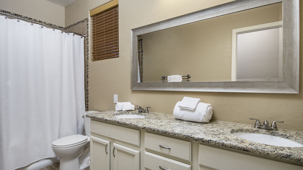Photo of Bathroom in Arabian Views