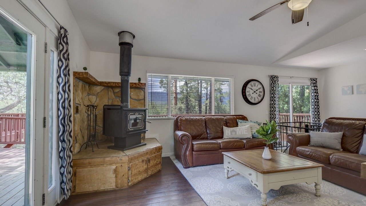 Photo of Bedroom in Whispering Pines