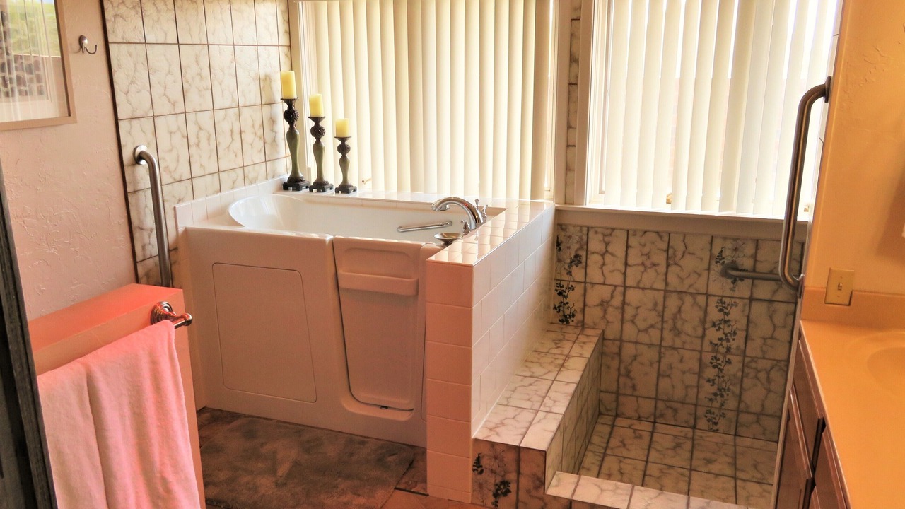 Photo of Bathroom in Saguaro Cerro Estates