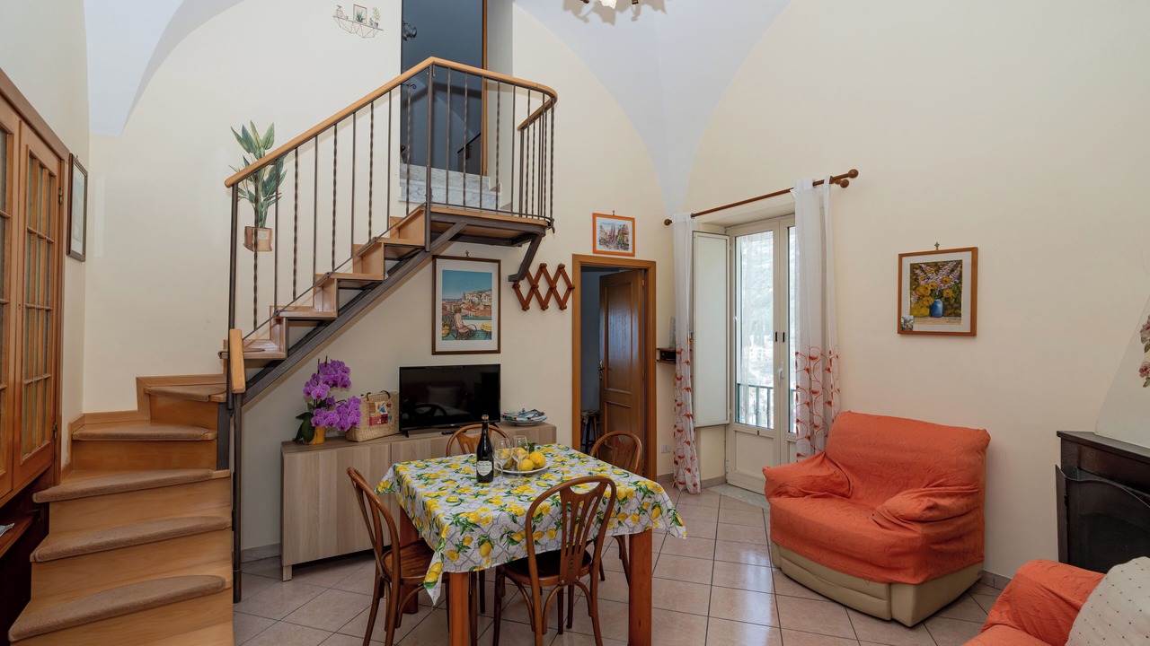 Photo of Livingroom in Minori
