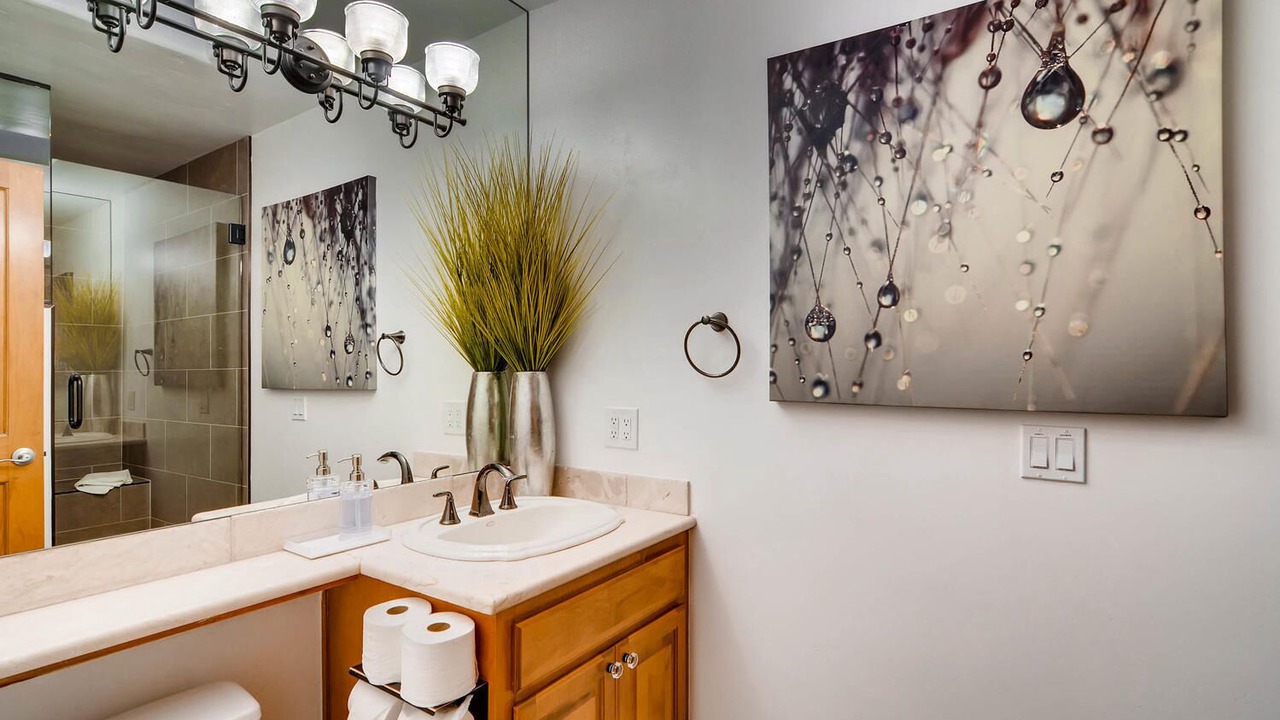 Photo of Bathroom in Sundown Manor