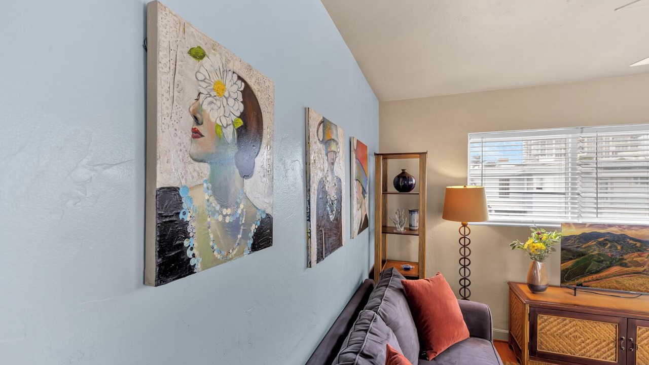 Photo of Livingroom in North Beach