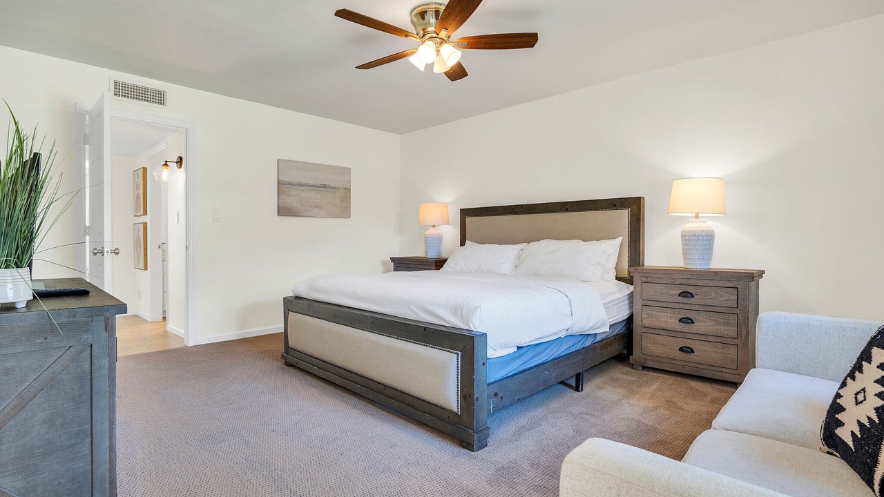 Photo of Bedroom in Raskin Estates