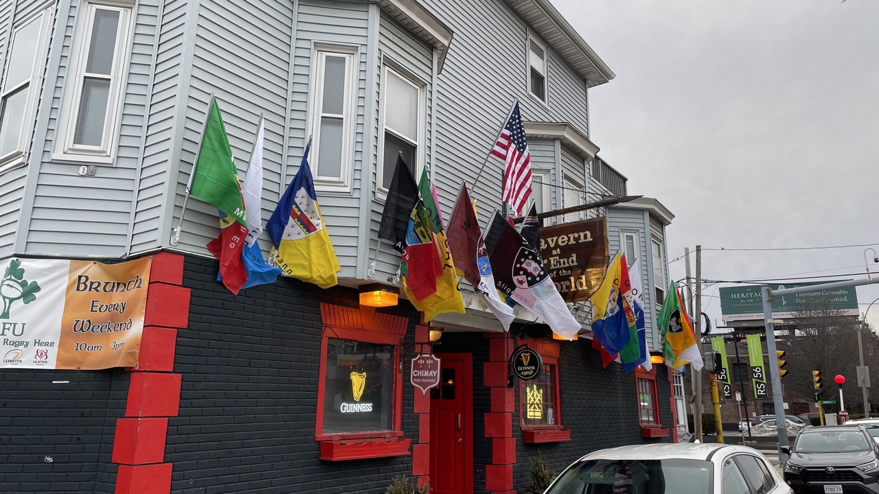 Photo of Outdoor in Medford Street - The Neck