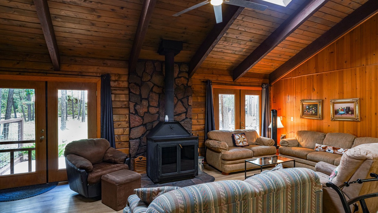 Photo of Livingroom in Pinetop