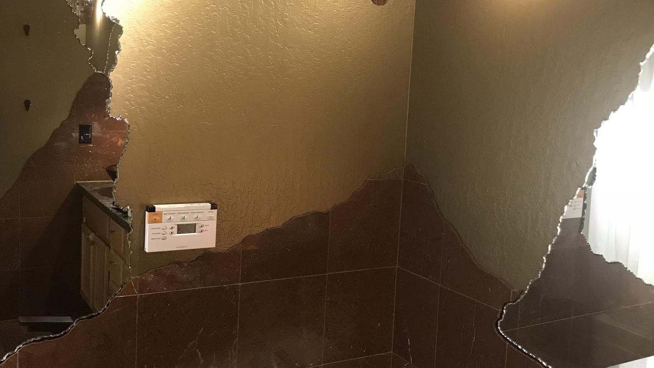 Photo of Bathroom in Mountaingate North