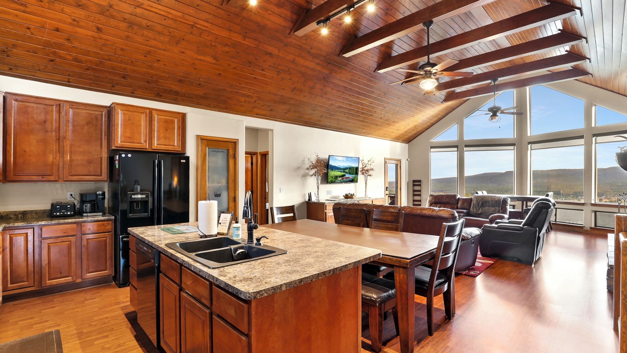 Photo of Kitchen in Pine