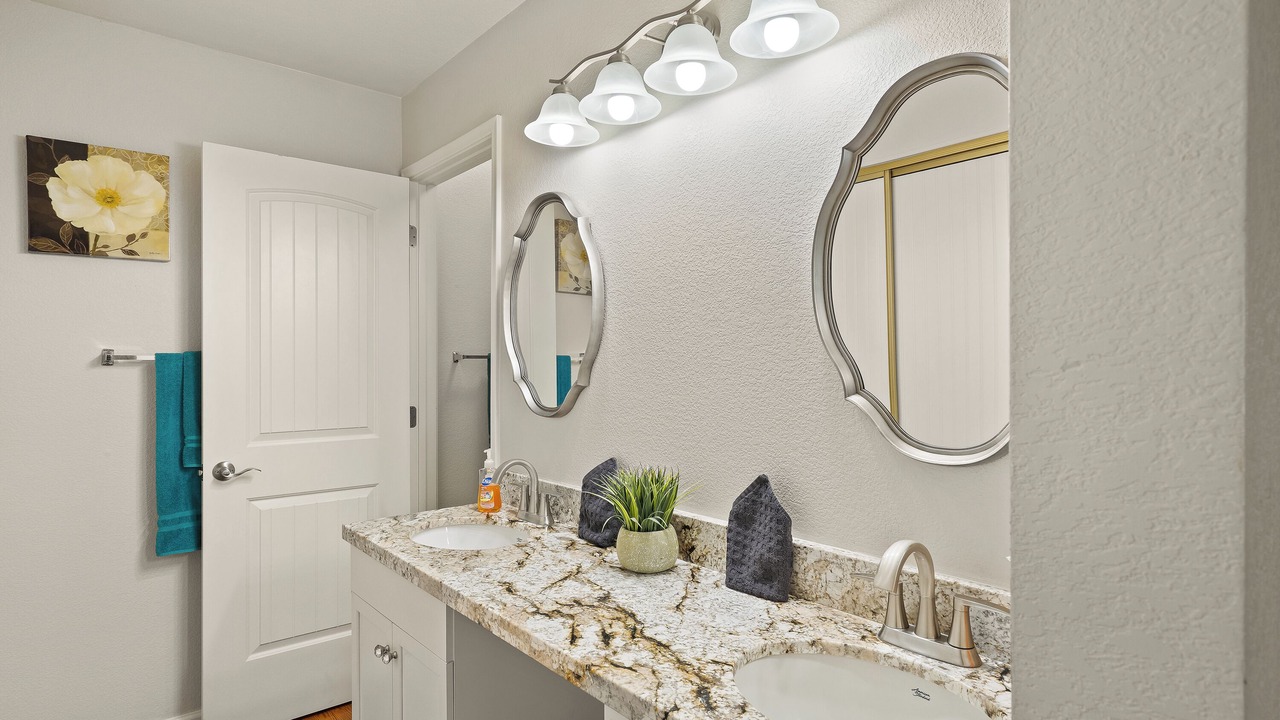 Photo of Bathroom in Horizon Hills