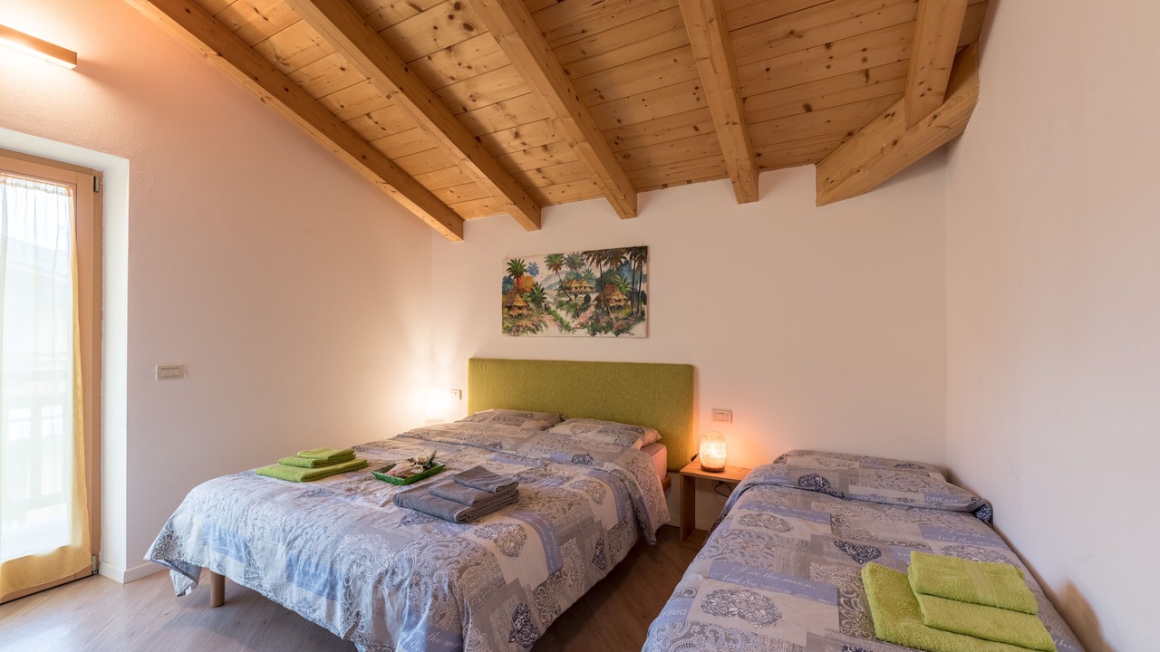 Photo of Bedroom in Calceranica al Lago
