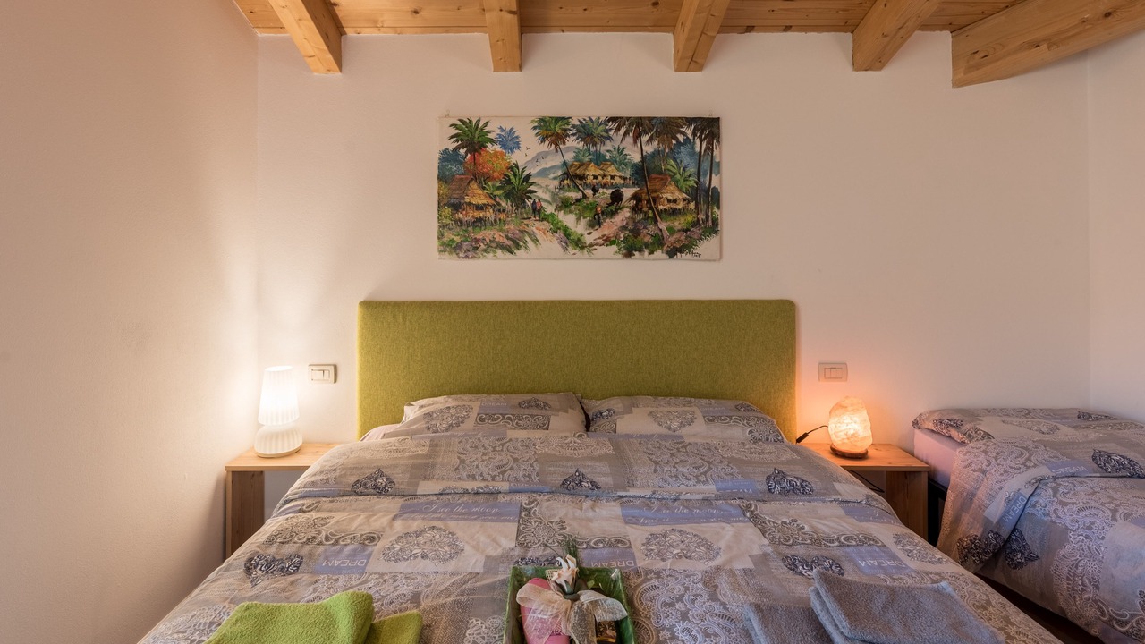 Photo of Bedroom in Calceranica al Lago