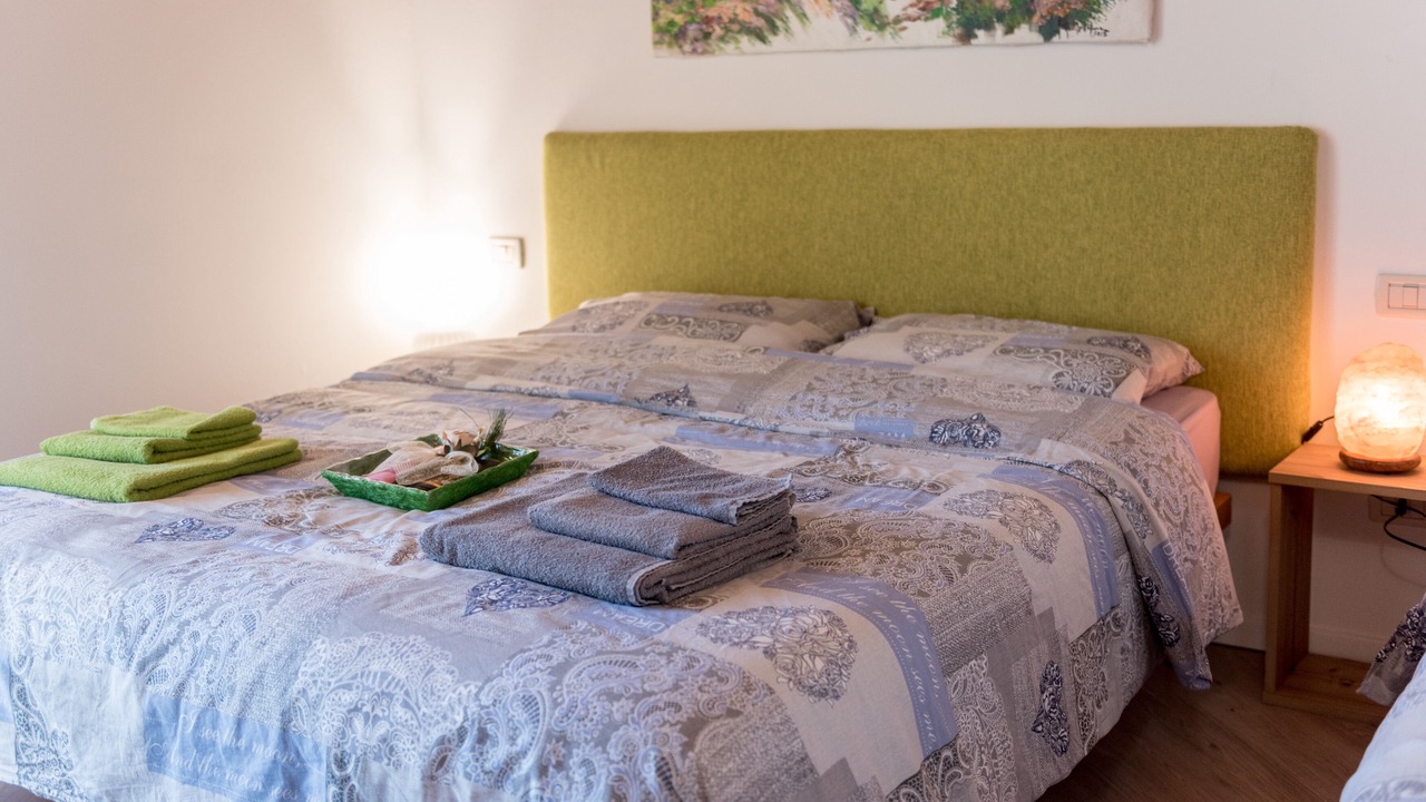 Photo of Bedroom in Calceranica al Lago
