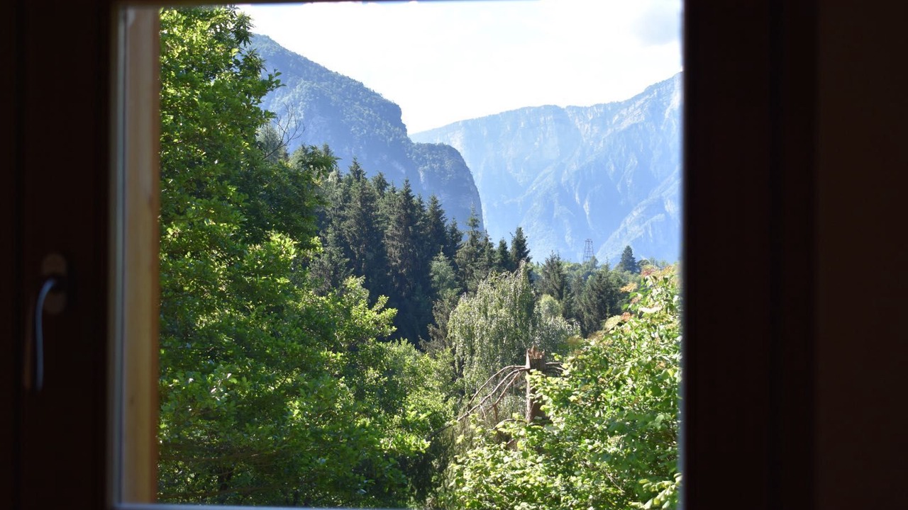 Photo of Others in Samone