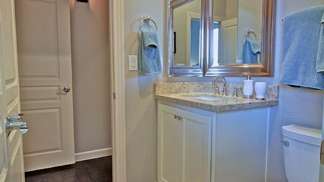 Photo of Bathroom in Talon Retreat