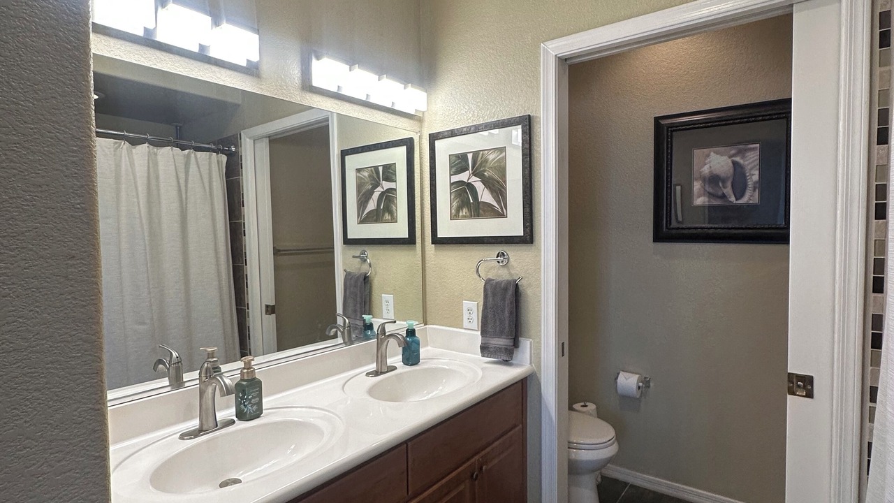 Photo of Bathroom in Superstition Lakes