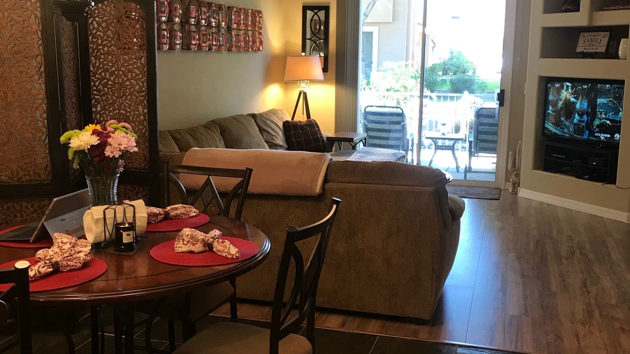 Photo of Livingroom in Superstition Lakes