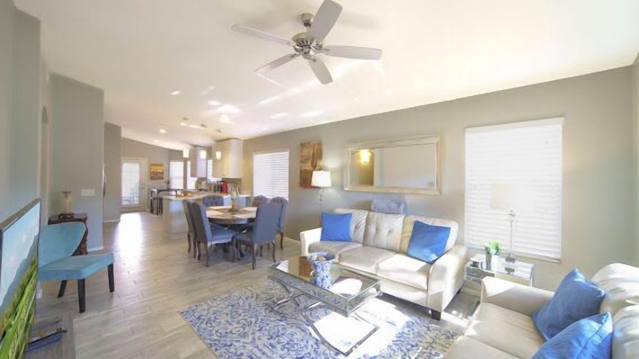 Photo of Livingroom in Dove Mountain