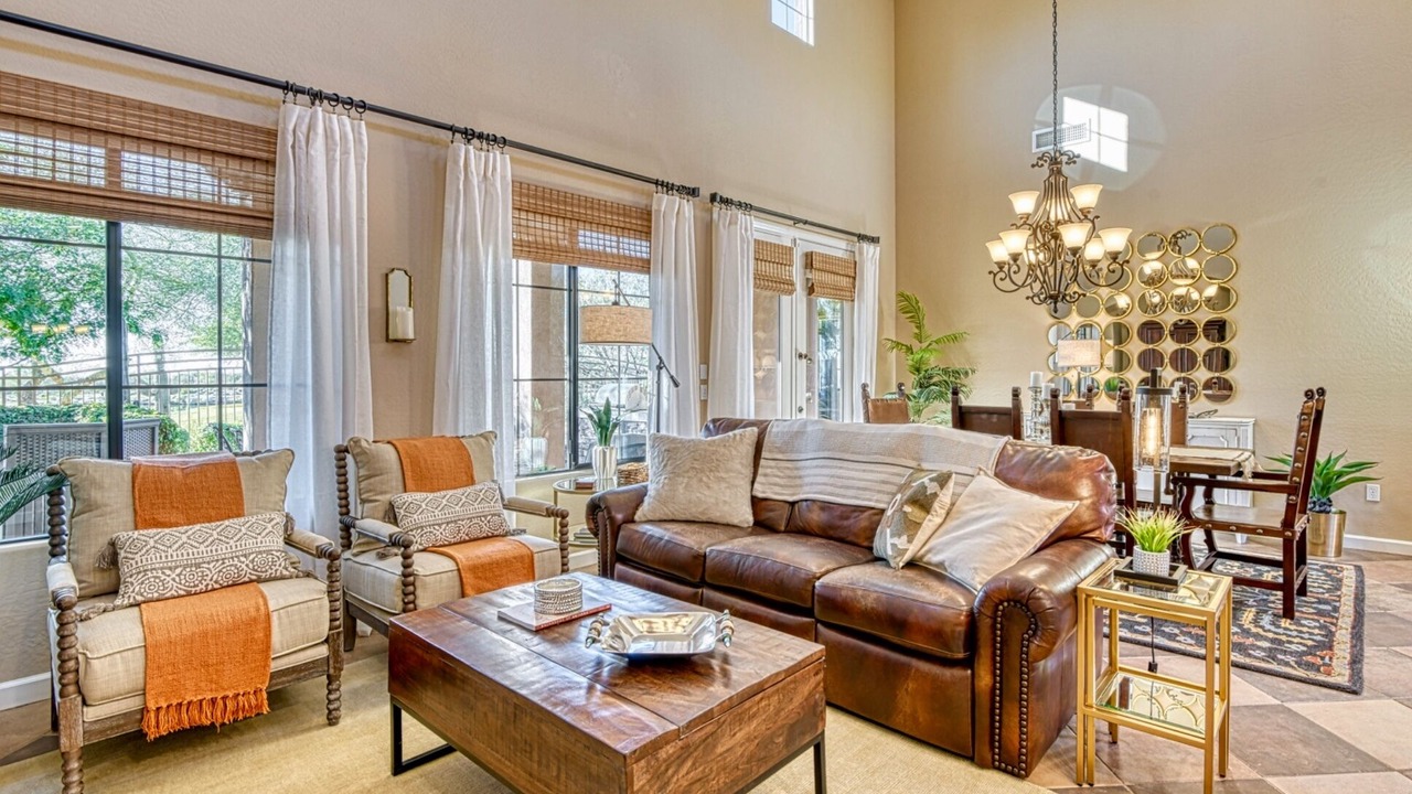 Photo of Livingroom in Talon Retreat