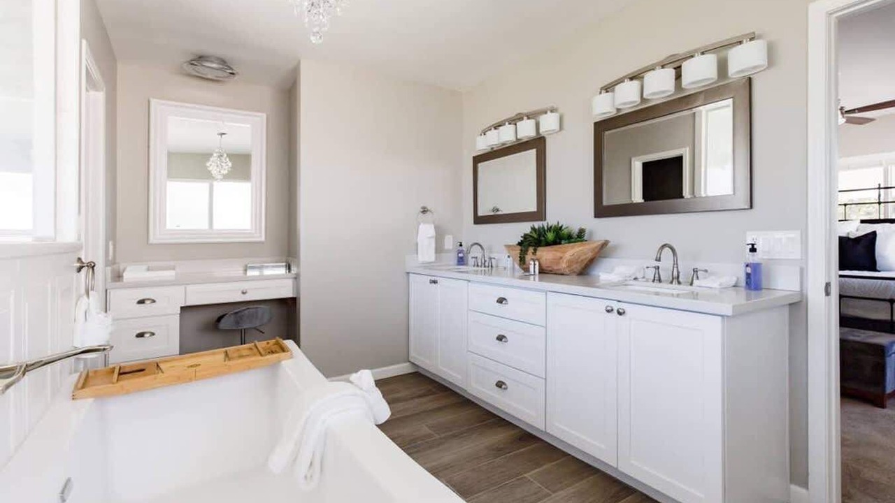 Photo of Bathroom in Pomelo Park