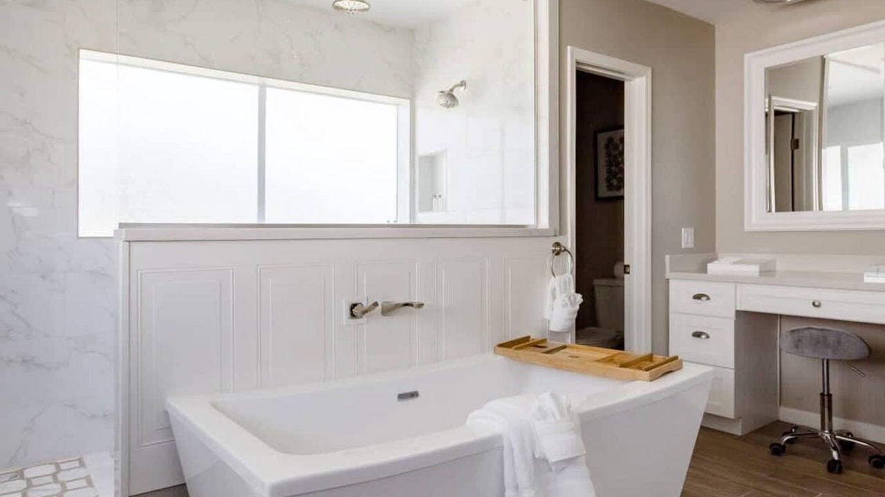 Photo of Bathroom in Pomelo Park