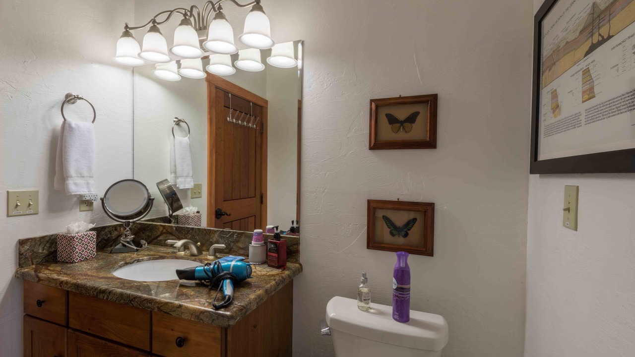 Photo of Bathroom in Pinnacle Peak