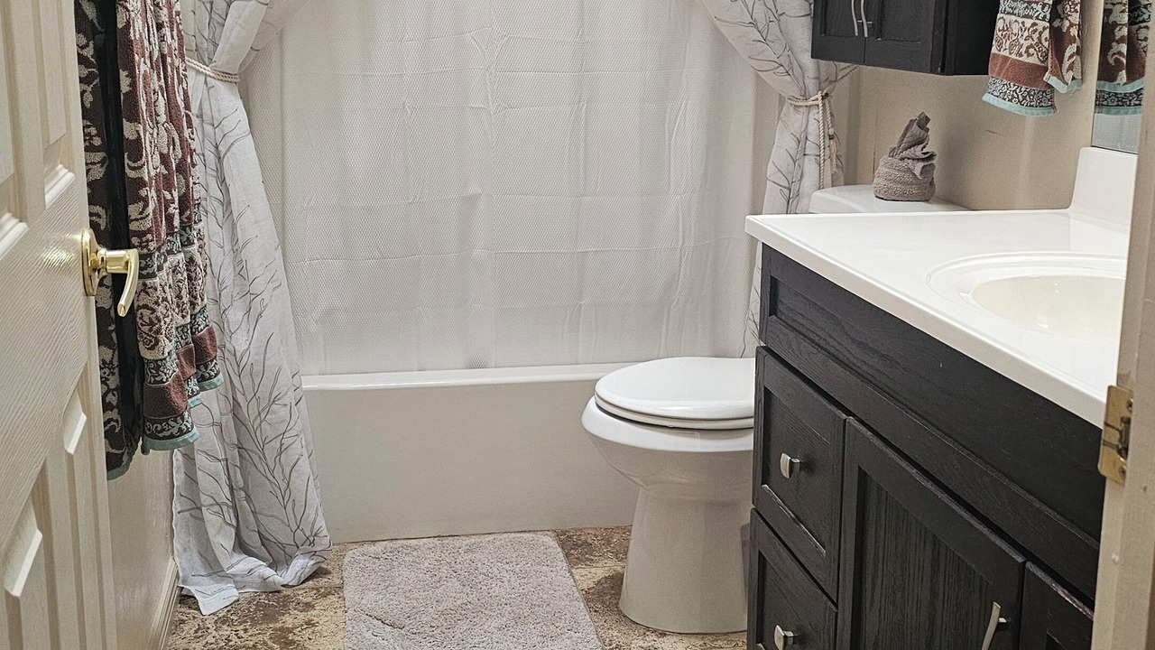 Photo of Bathroom in Prescott Valley Units