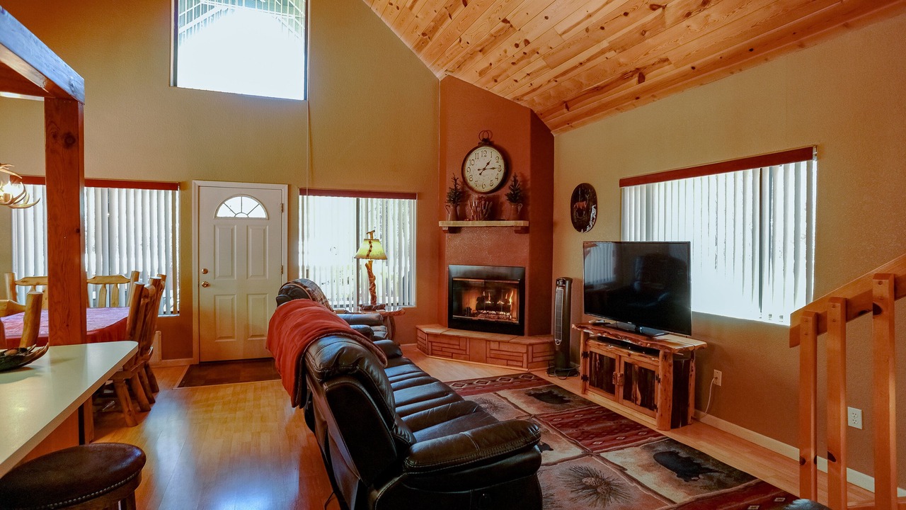 Photo of Livingroom in Pinetop